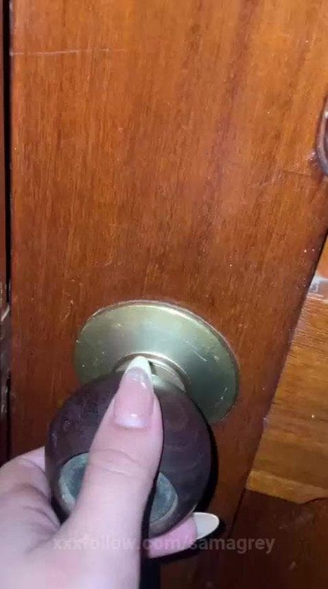 我喜欢裸睡😈